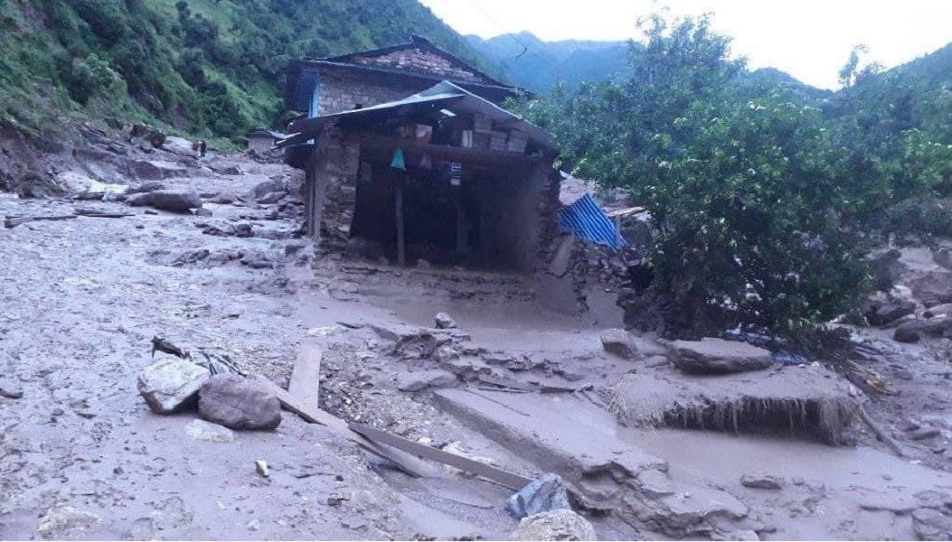 बागलुङको ढोरपाटनका तटीय वस्तीमा बाढी पस्दा मृत्यु हुनेको संख्या ११ पुग्याे
