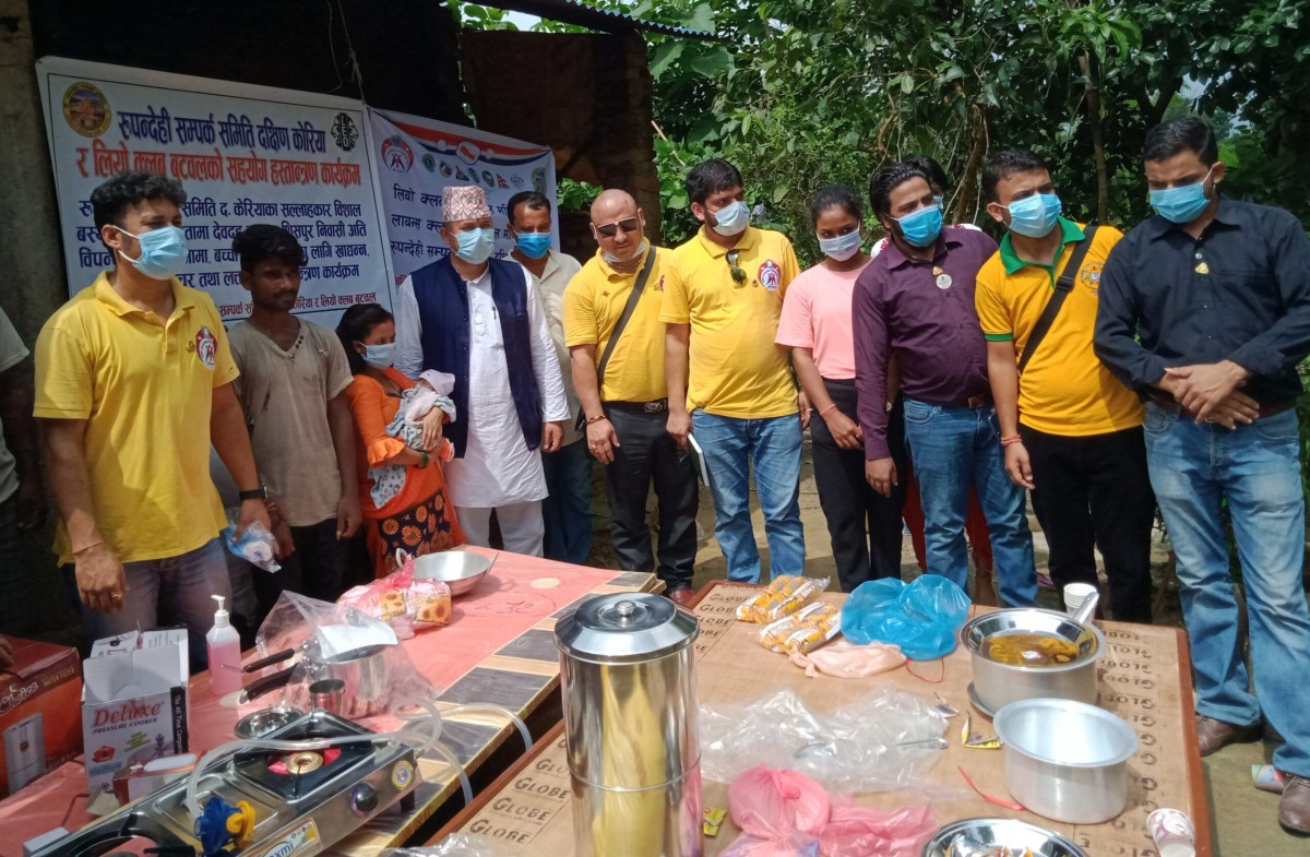 देवदहकाे शिसपुरका बिपन्नलाइ खाद्यान्न तथा तथा लत्ताकपडा सहयोग