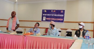 विज्ञहरुको सुझाव : ’काेराेना संक्रमणबाट बच्न सतर्क ‍रहँदै सजगता अपनाउनूस्’