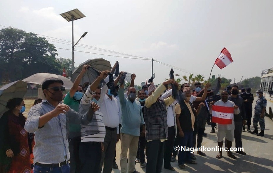 काँग्रेसले शुद्धोधनमा देखायाे प्रदेश सांसदलाई कालाेझण्डा,मन्त्रीले सुईँकाे पाएपछि प्रमुख अतिथि नै चेन्ज !