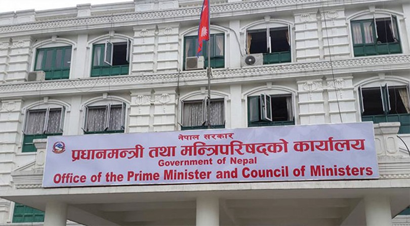 दाहाल-नेपाल समूहका ५ जना मन्त्रीहरुले राजीनामा दिँदै