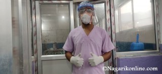 आँटिला भरत : जस्ले चाडपर्व भुल्दै फ्रन्टलाइनमा रहेर स्वाव संकलन गर्ने हिम्मत उठायाे !