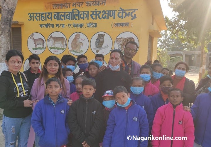 समाज सेवामा तल्लीन नेपाली हर्ट टीकटक ग्रुप : पराजुलीको नेतृत्वमा प्युठानबाट बर्दिया पुगेर सहयोग