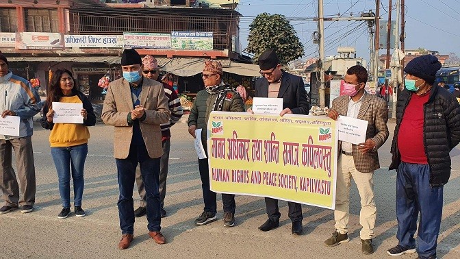 खनालको आशंका  :  प्रधानमन्त्रीले केहिदिनमा संकटकाल लगाउनेछन्