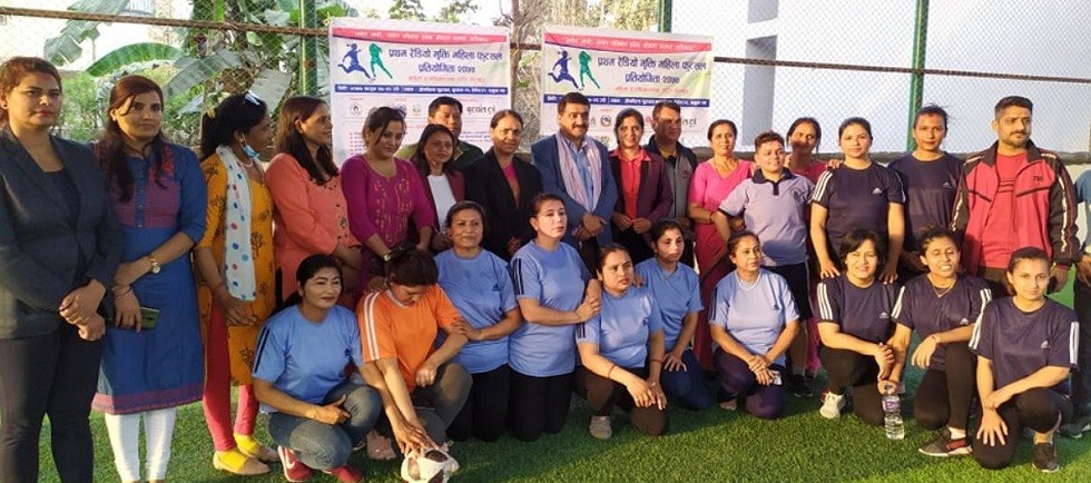 प्रथम रेडियो मुक्ति महिला फुटसल प्रतियोगिता शुरू,मैत्रीपूर्ण खेलमा महिला पत्रकार समूह बिजयी