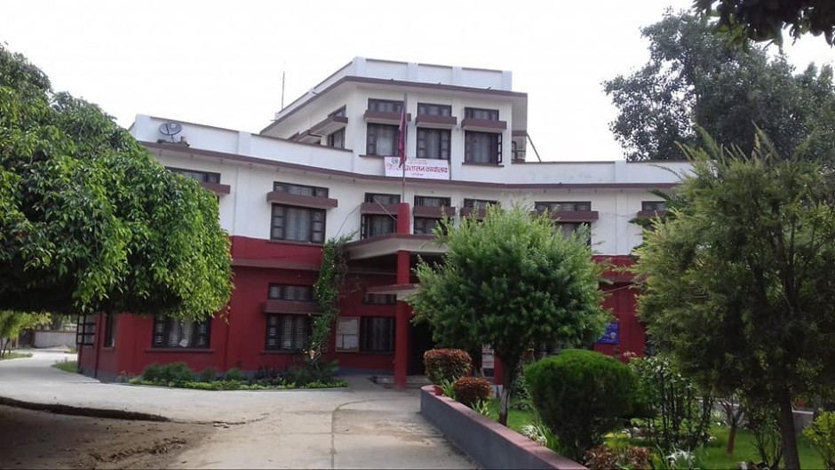 बर्दियामा आजदेखि एकसाता लकडाउन, अत्यावश्यक कामबाहेक घरबाहिर ननिस्किन आदेश