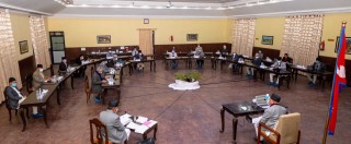 सरकारको कस्ताे नीति :  सीमा नाका खुल्लै राख्ने,देशभित्रै फेरि निशेधाज्ञा !