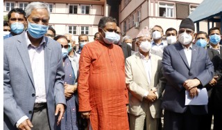संसद ब्युताँएर देउवालाई प्रधानमन्त्री बनाउन माग गर्दै १४६ सांसदद्वारा सर्वोच्चमा रिट