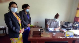 लुम्बिनीमा प्रदेश प्रमुखसंग विपक्षी गठबन्धनले माग्याे मुख्यमन्त्री नियुक्ति प्रकृयाका सम्पूर्ण कागजात