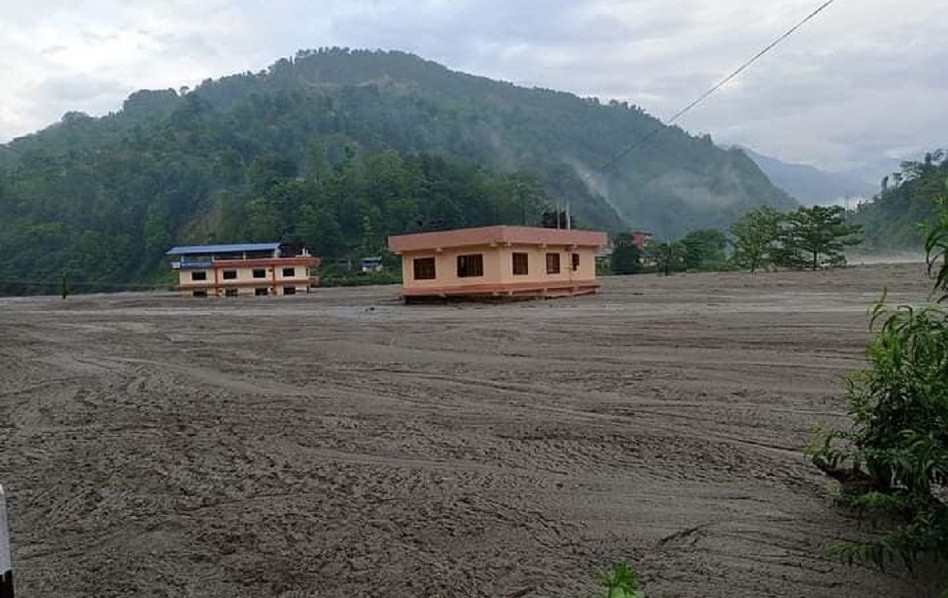 मेलम्ची नदीमा भीषण बाढी:  सिन्धुपाल्चोकमा सातजनाको मृत्यु,कैयौँ मानिस विस्थापित