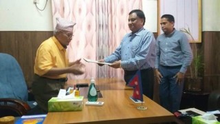 लुम्बिनी प्रदेशमा बहुमतको सरकार गठन गर्न प्रदेश प्रमुखलाई बुझाए ४१ सांसदले हस्ताक्षर (पत्रसहित)
