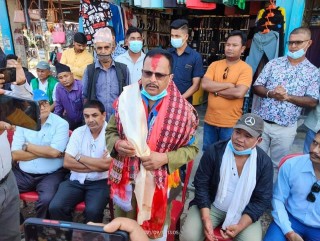 गृह जिल्ला पुगेर उद्योग,वाणिज्य तथा आपूर्ति मन्त्री शाहीले भने-‘उखु किसानको बक्यौता रकम भुक्तानी दिलाउँछु’