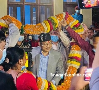 गृहमन्त्री खाँणलाई गृहनगर तिलोत्तमामा १५ किलोको माला !