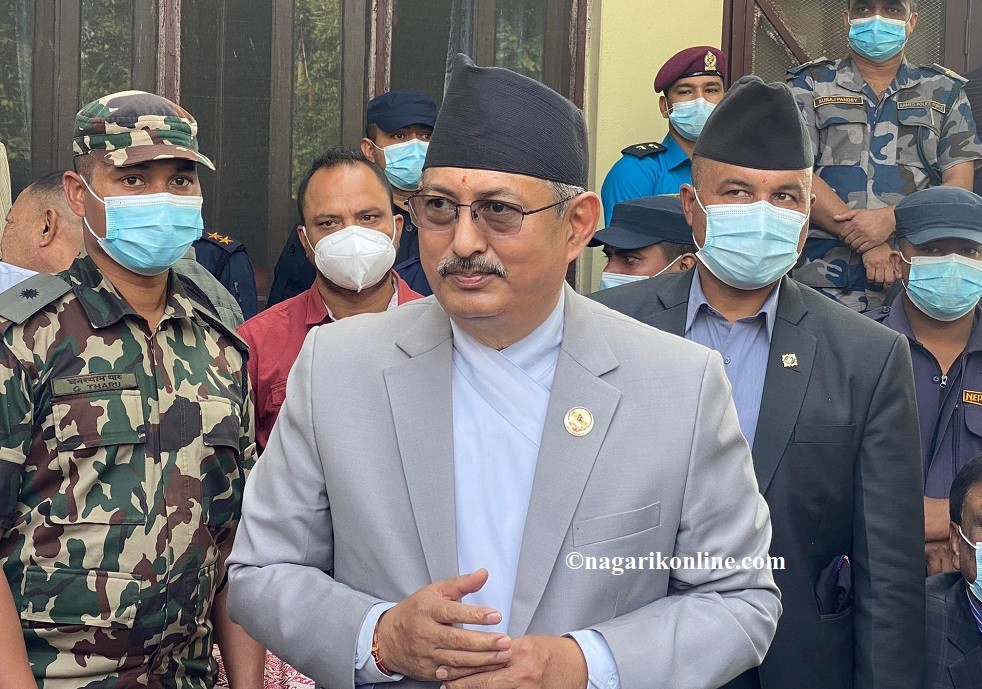 पुनर्निर्माणको बाँकी काम छिटो सक्न गृहमन्त्री बालकृष्ण खाँणको निर्देशन
