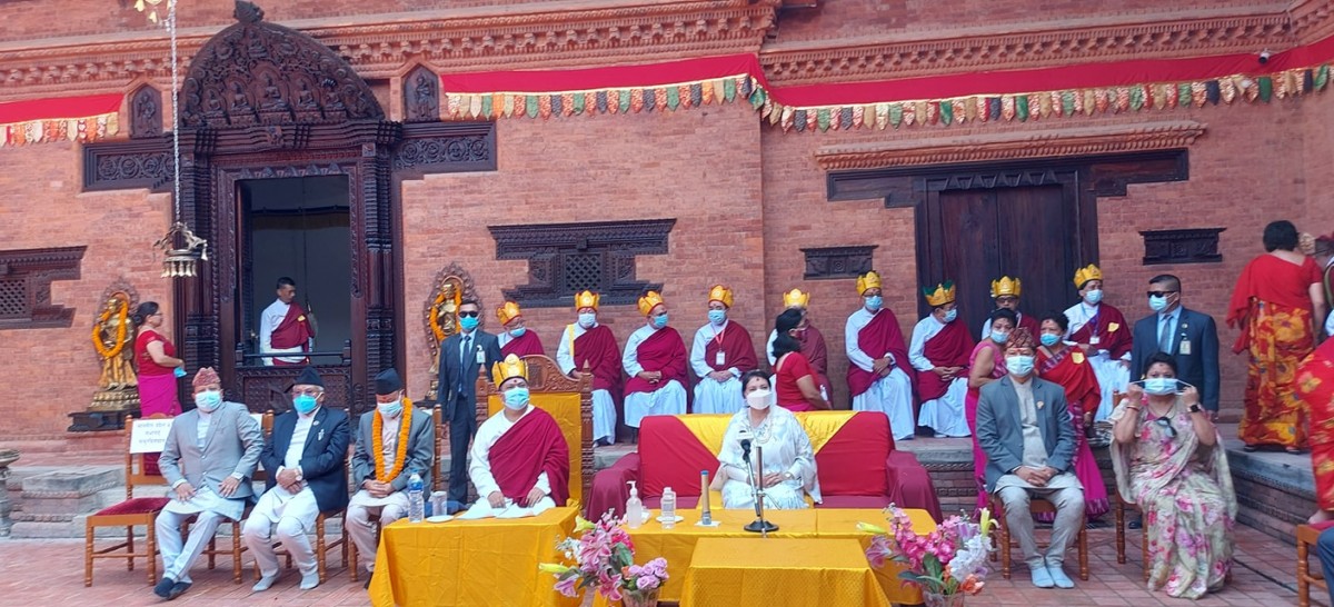 rastrapati in lumbini.jpg