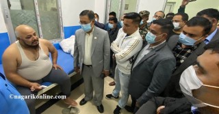 अस्पतालमा उपचाररत पन्तले गृहमन्त्री खाँणसंग भने-‘दाइ अन्यथा नलिनु म हजुरसंग नै छु ! ’