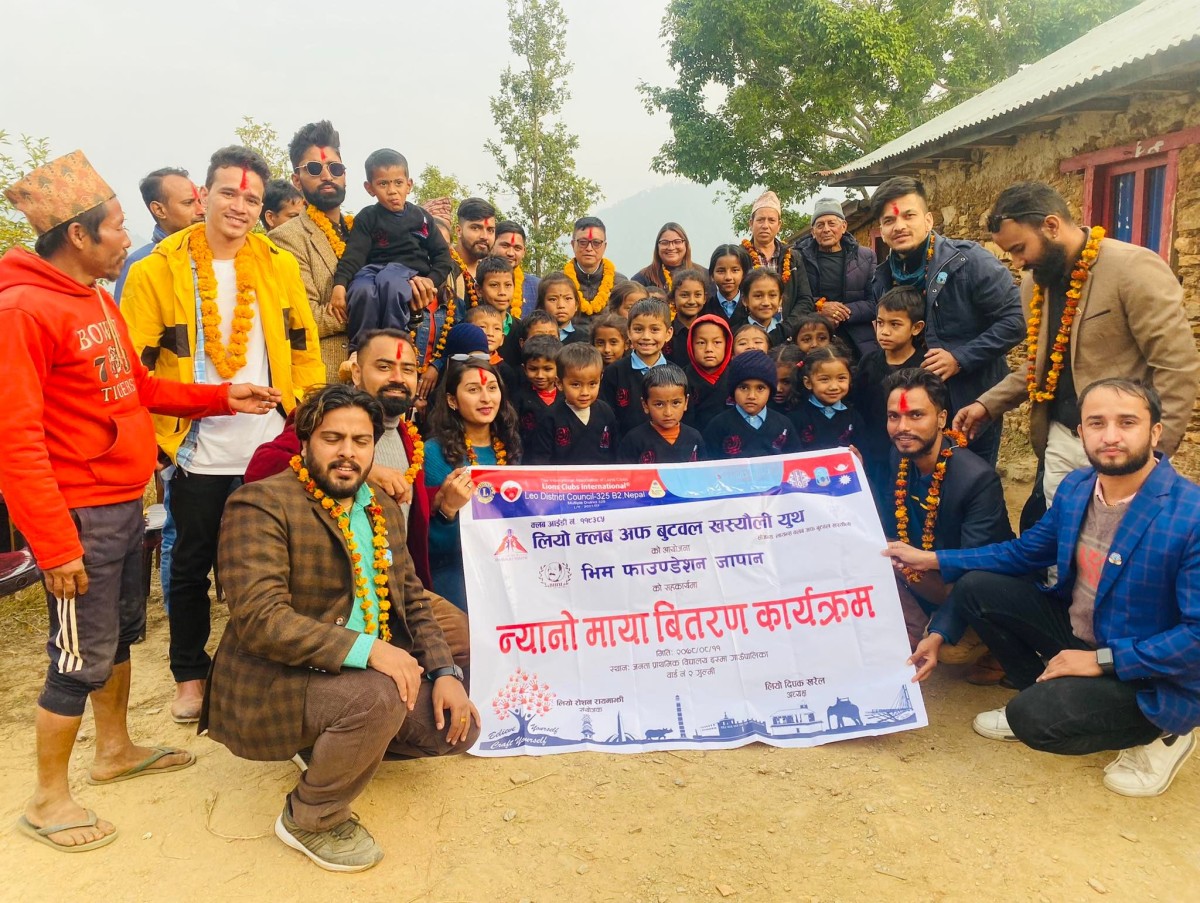 लियो क्लव अफ बुटवल खस्यौली युथले बाँड्यो गुल्मी इस्माको जनता प्राबिमा न्यानो कपडा