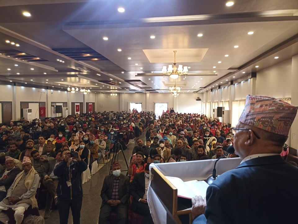 क्रान्तिकारी धार छाडेर ओलीले राजाबादीसँग साँठगाँठ बढाए : माधवकुमार नेपाल 