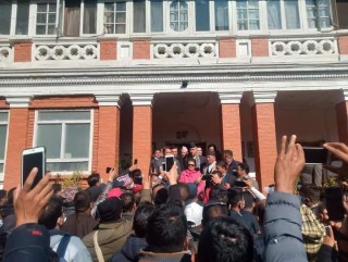 दोस्रो चरणको मतदानमा देउवालाई सिंह ,निधि र गुरुङले समर्थन गर्ने सहमति