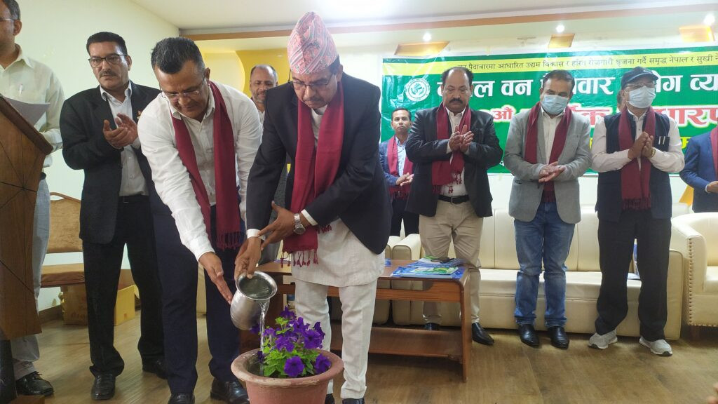 आगामी २ वर्ष भित्रै मुलुकलाई वनपैदावारमा आत्मनिर्भर बनाउने सरकारको तयारी