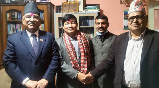 पत्रकार महासंघका उपाध्यक्ष उदय जिएम प्रेस सेन्टरमा प्रवेश,प्रचण्ड र महराले गरे स्वागत