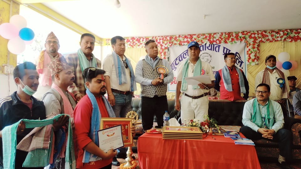 बुटवल यातायात प्रालिमा नयाँ सञ्चालक समिति निर्वाचित 