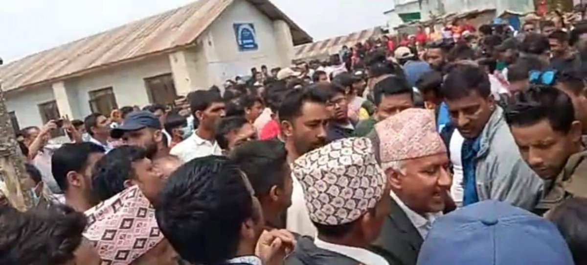 धुर्कोटमा अध्यक्षका उम्मेदवार भण्डारीमाथी माओवादीका कार्यकर्ताद्वारा हातपात