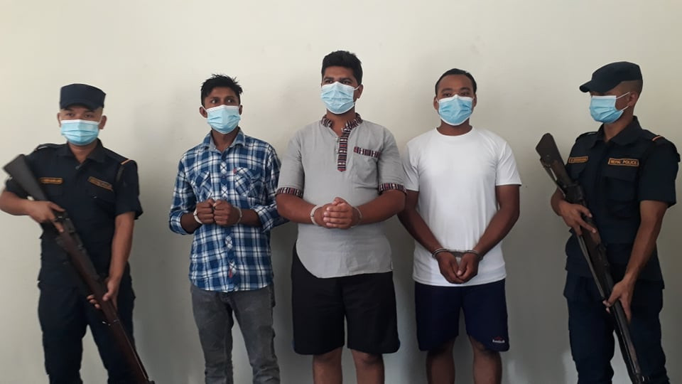 मिलनचोकमा बम विष्फोटको आरोपमा तीनजना पक्राउ