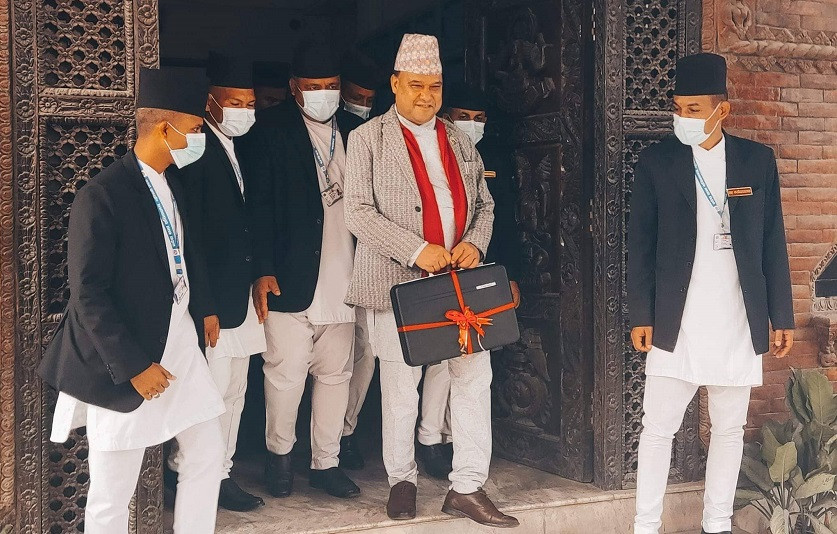 बजेटले समृद्ध प्रदेश आत्मनिर्भर लुम्बिनी बनाउने संकल्प पूरा गर्छ :मन्त्री कृष्णध्वज खड्का