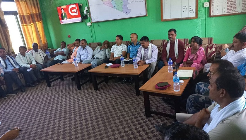 राहत वितरणमा दलीय भागवण्डा,नवलपरासीमा दुई पक्षबीच झडप