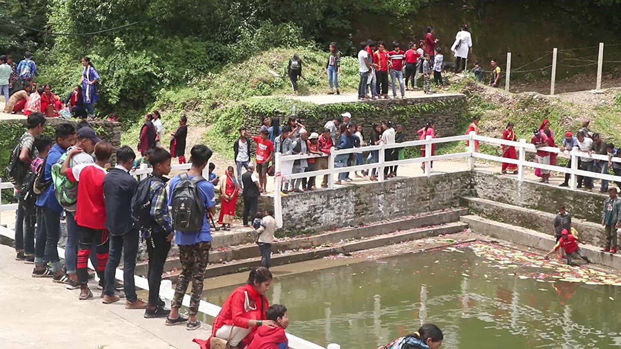 गुल्मीको धार्मिक तथा ऐतिहासिक पर्यटकीय स्थल रेसुङ्गामा एक महिने मेला सुरु