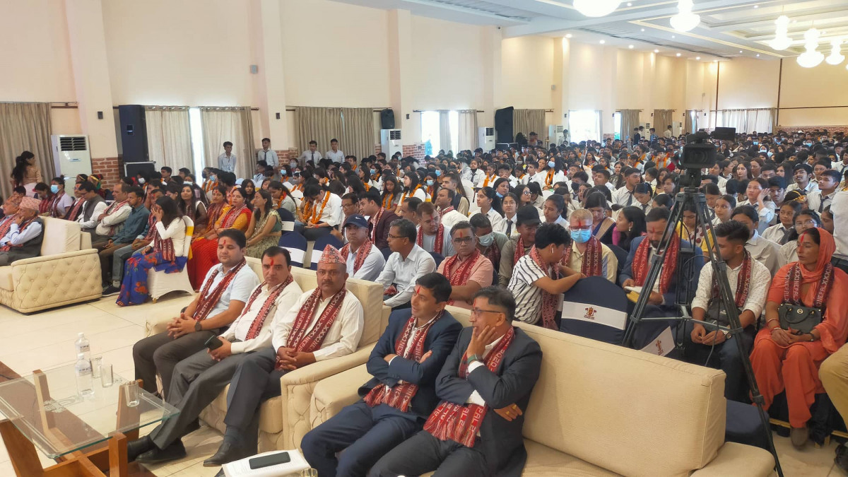 अक्सफोर्ड मावि बुटवलले गर्यो  कक्षा ११ का बिद्यार्थीलाई स्वागत