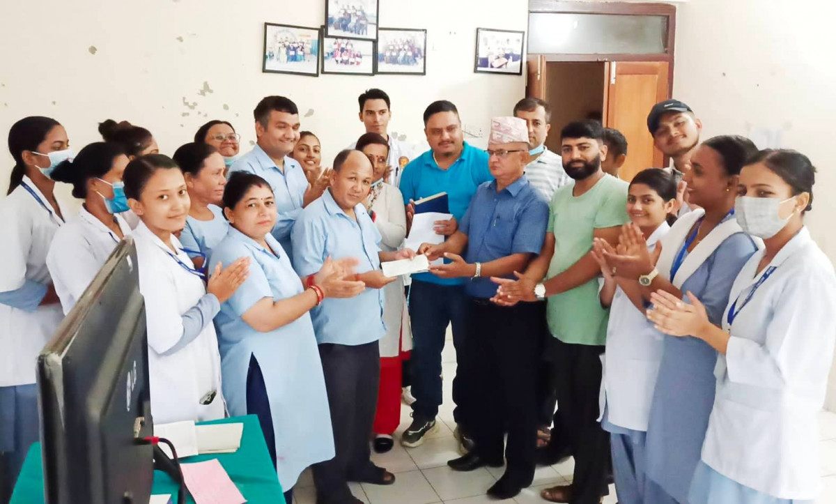 जिफन्ट लुम्बिनीद्वारा नरबहादुर गाहालाई आर्थिक सहयोग