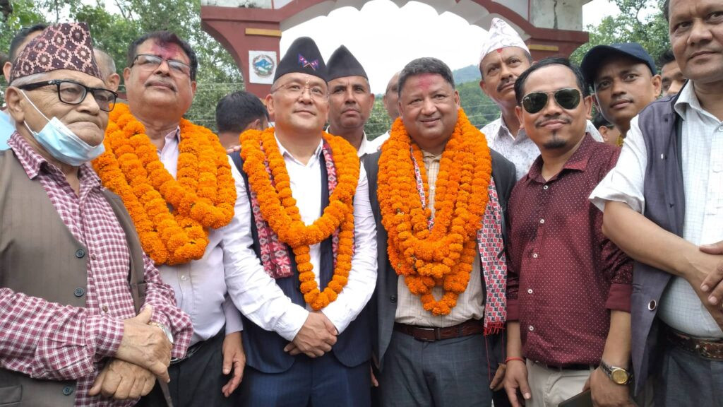 रुपन्देही–२  : सत्ता गठबन्धनबाट संघमा राजु,प्रदेशमा कुमार र बामदेवको मनाेनयन दर्ता