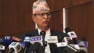 एमाले छाड्ने साेँचमा पुगेका भीम रावल भन्छन्- ‘राजनीतिको घुम्ती परिवर्तन गर्दैछु’