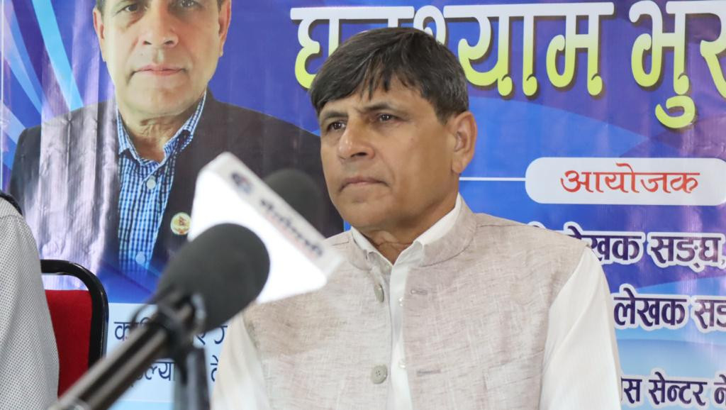 स्रष्टासंग घनश्याम भुसालले भने-‘प्रतिबद्धता पूरा नगरे जनताको कठघरामा उभिन तयार छु’