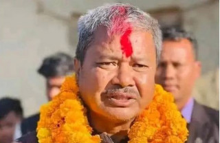 लुम्बिनी प्रदेशको मुख्यमन्त्रीमा काँग्रेस नेता डिल्लीबहादुर चौधरी नियुक्त