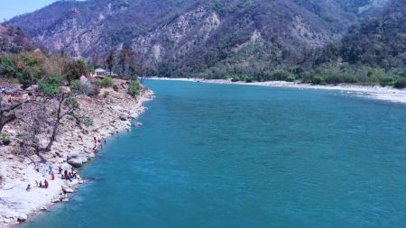 भारतले महाकाली नदीमा बनाइरहेको तटबन्धन रोक्ने सहमति