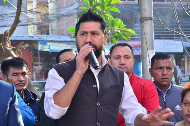 स्वर्णिम आएपछि हाैसिए रबि भने-‘एकको बदला तीन लिएर संसद छिर्ने सपना छ ’