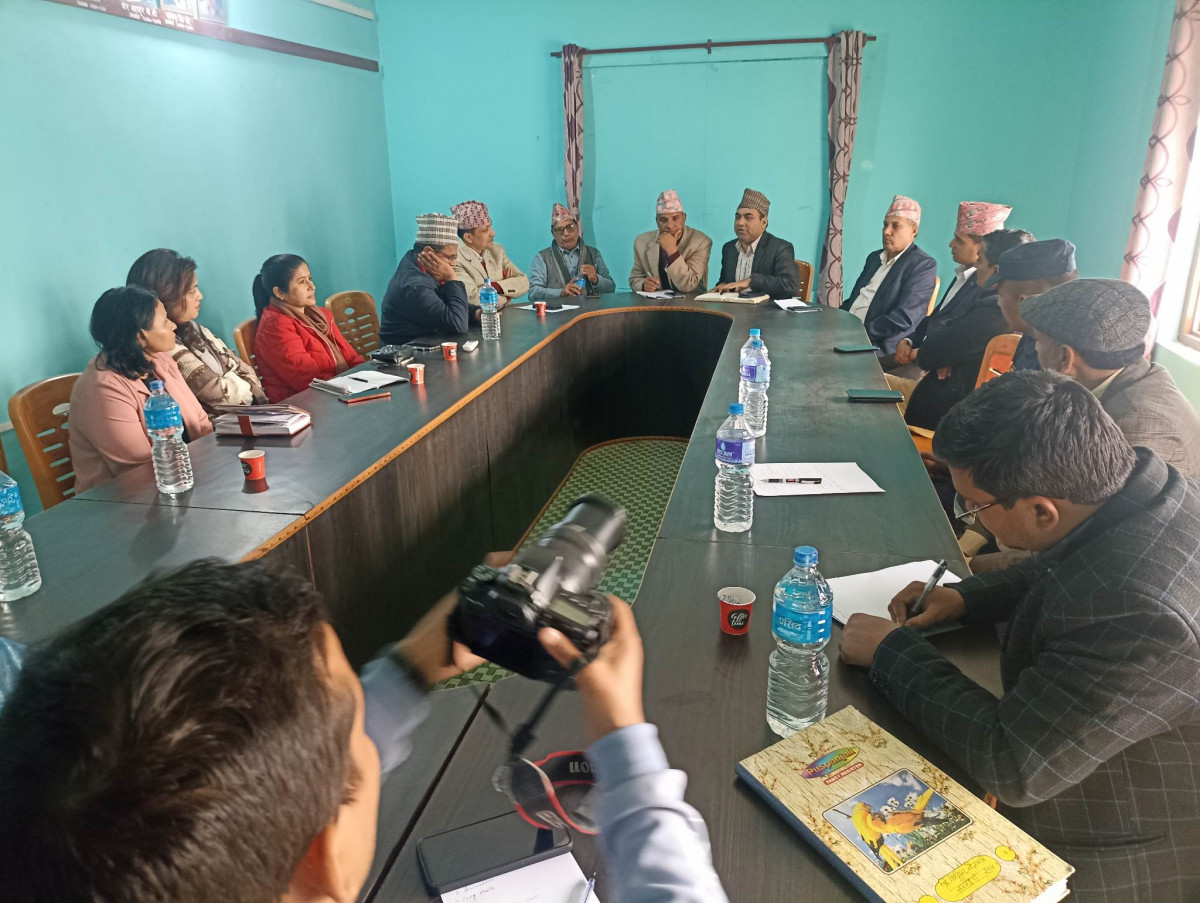 ‘नागरिकलाई सहि सूचना सम्प्रेषण गर्नुपर्नेमा जोड’