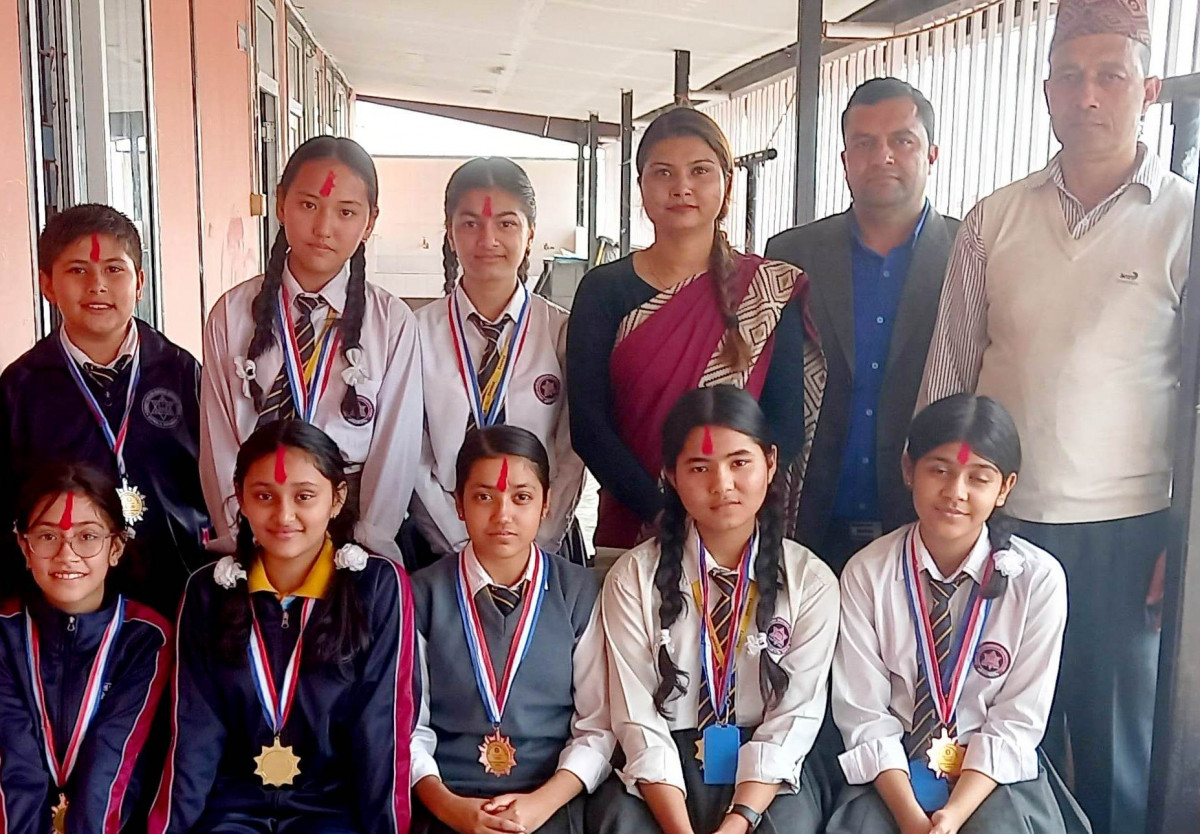 एभरेष्टमा अंग्रेजी भाषाको वक्तृत्वकला प्रतियोगिता