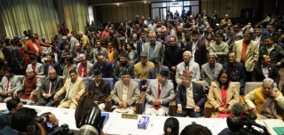 कांग्रेस नेता रामचन्द्र पौडेलले गरे राष्ट्रपति पदका लागि उम्मेदवारी मनोनयन दर्ता