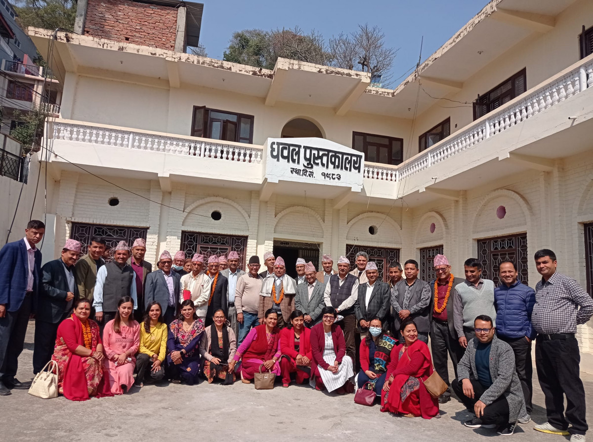 dhawal pustakalaya.jpg