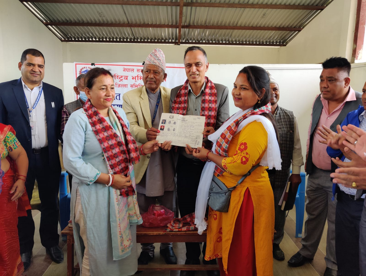 बुटवल ७ का अव्यवस्थित बसोबासीले पाए लालपूर्जा