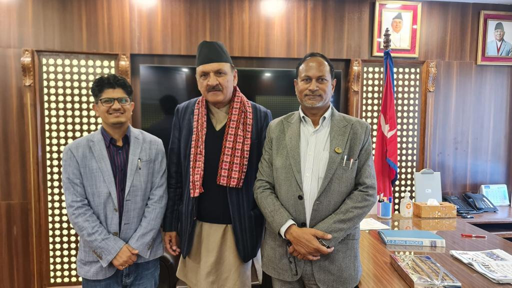 नगरको विकासका लागि अर्थमन्त्री र सिद्धार्थनगरका मेयर खानबीच भेटवार्ता