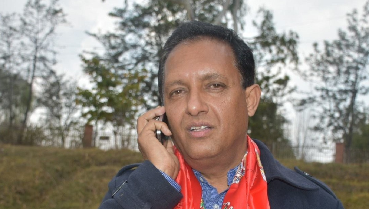 तनहुँ १ मा स्वर्णिम निर्वाचित भएपछि  गोविन्दले दिए बधाई