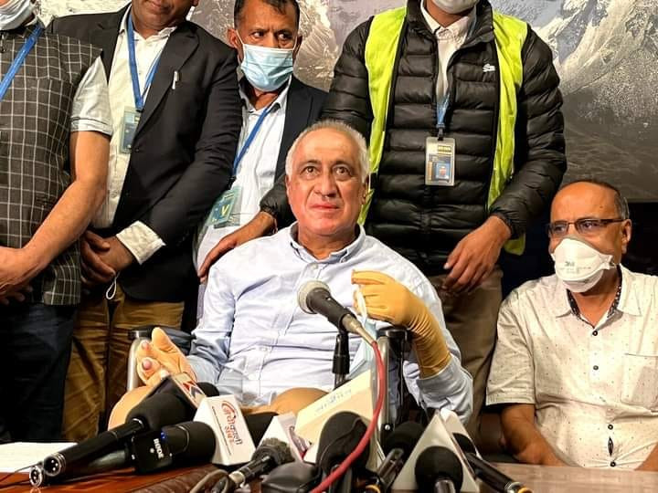 स्वदेश फिर्तापछि डा.चन्द्र भण्डारीले भने-‘कुनै नेपालीले आगोमा जल्नु नपरोस्’
