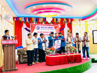 प्रजातन्त्रलाई बलियो बनाउन प्रेस युनियनले खेलेको भूमिका सराहनीय : सभापति देउवा