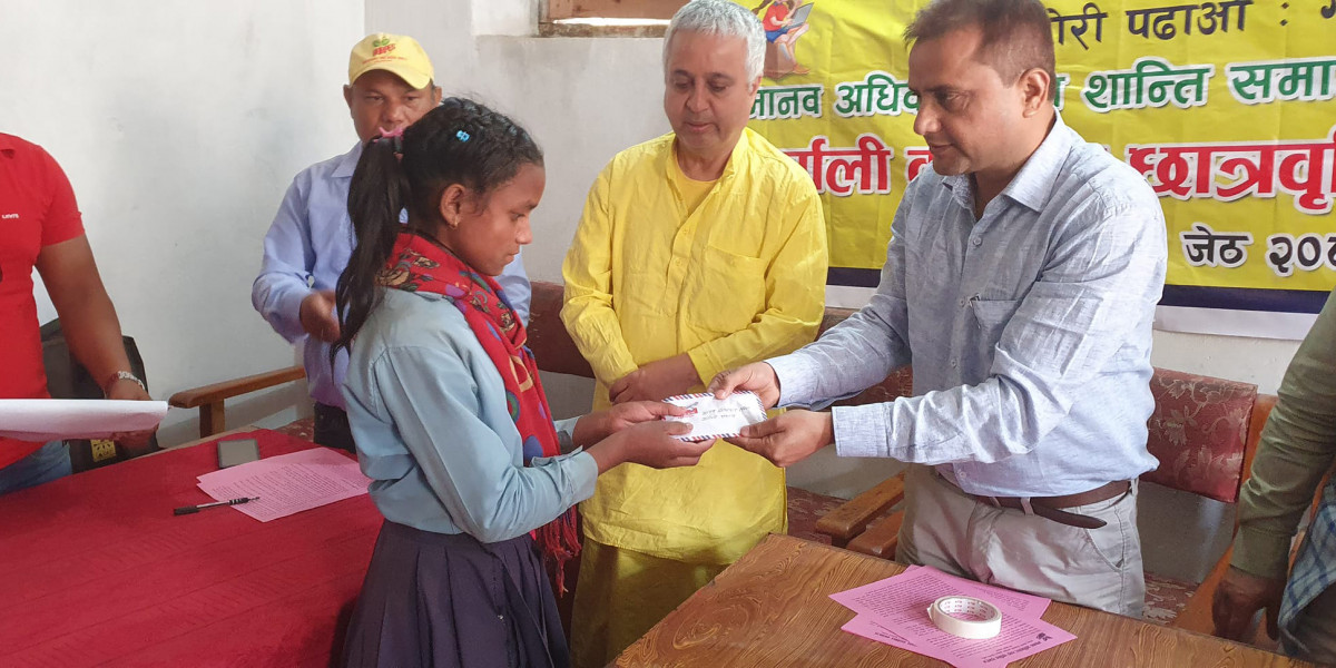‘छोरी पढाउ गरिमा बढाउ’ :हिमाली जिल्लाका दलित बालिकालाई छात्रवृत्ति