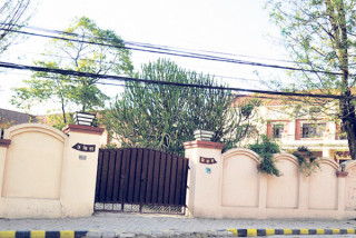 ललिता निवास जग्गा प्रकरण : नेता जति उम्किए, कर्मचारी फसे !